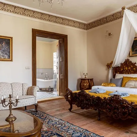 Ambrozuv Dvur Apartman *